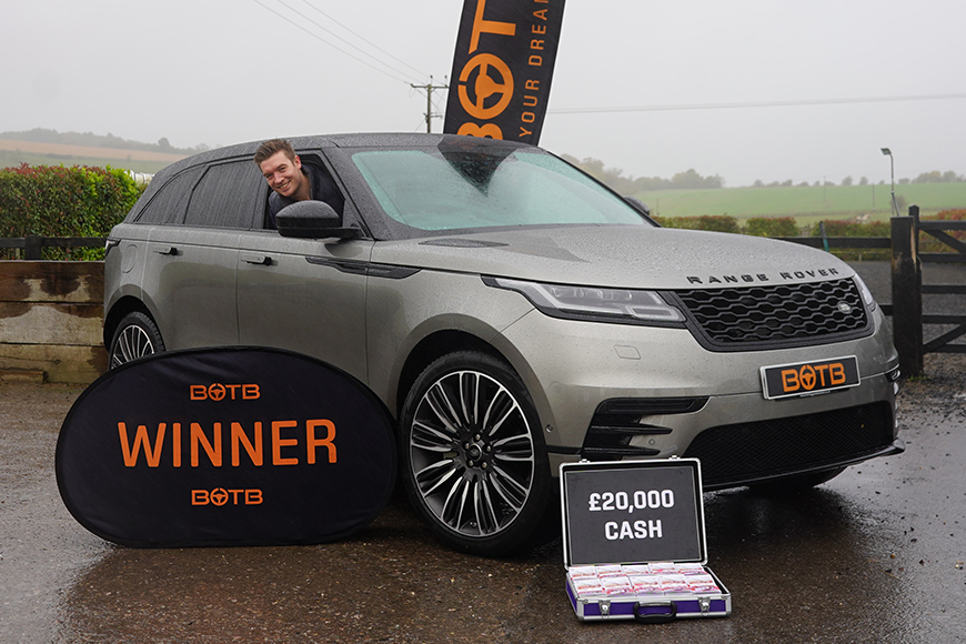 Tom wins Range Rover Velar D180 S + £20K
